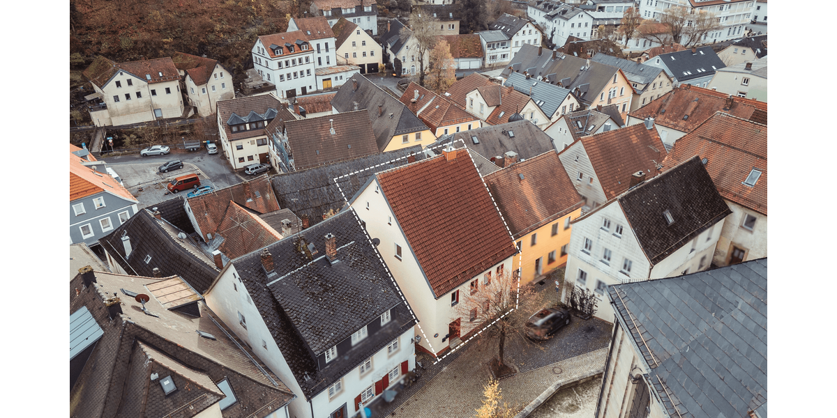 Einfamilienhaus Bad Berneck im Fichtelgebirge - 6 Zimmer, 188 m&sup2;, 129.000&euro; | Angebot:24333464