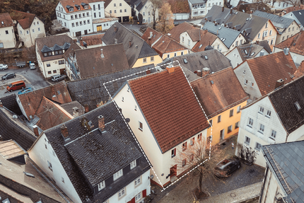 Haus Bad Berneck im Fichtelgebirge - 6 Zimmer, 188 m&sup2;, 129.000&euro; | Angebot:24333464