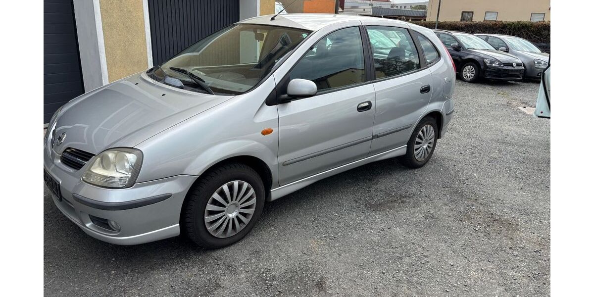 Nissan Almera 99.800 km 1.499 &euro; Bayreuth 95447