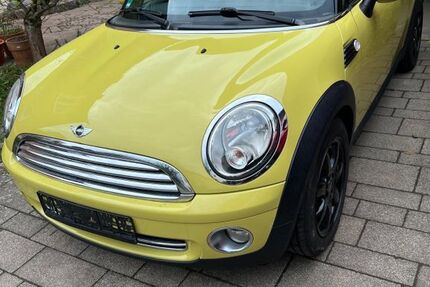 Mini One Cabrio 136.759 km 5.000 &euro; Stammbach 95236