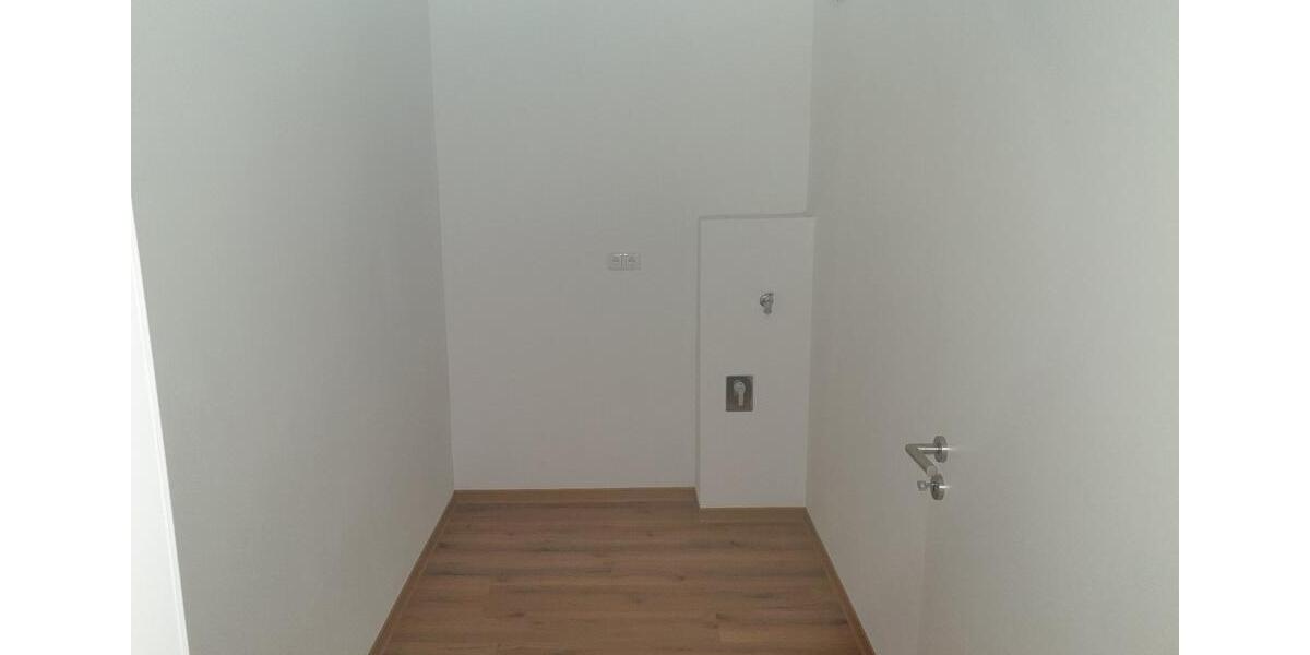 Erdgeschoßwohnung Kemnath - 2 Zimmer, 67 m&sup2;, 900&euro; | Angebot:26000184