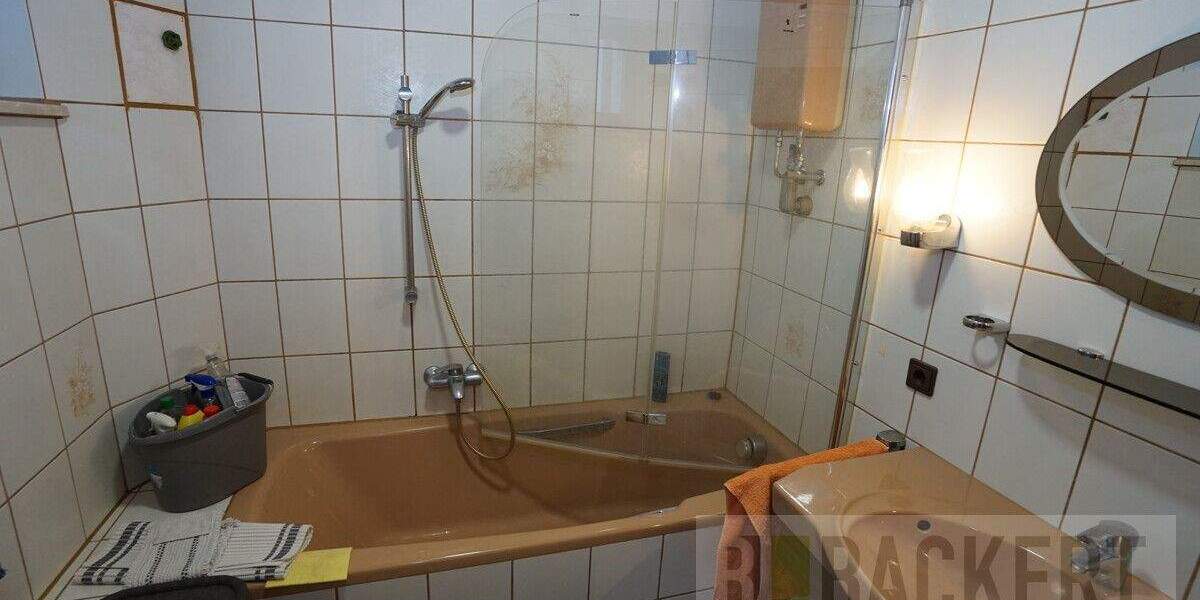 Mehrfamilienhaus, Wohnhaus Untersteinach - 8 Zimmer, 215 m&sup2;, 199.000&euro; | Angebot:25730335