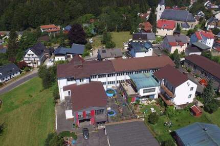 Haus Fichtelberg - 6 Zimmer, 500 m&sup2;, 435.000&euro; | Angebot:25687222