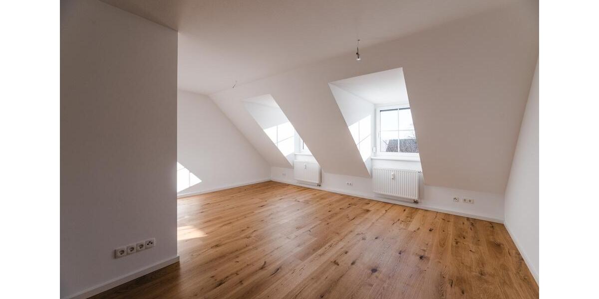 Dachgeschoßwohnung Bayreuth Meyernberg - 3 Zimmer, 69 m&sup2;, 245.000&euro; | Angebot:26834920