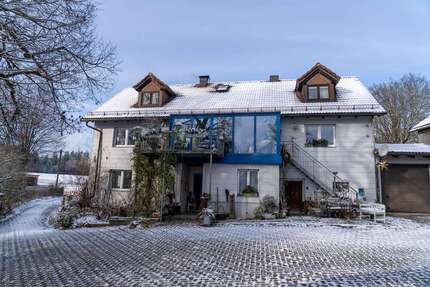 Haus Ebnath - 6 Zimmer, 283 m&sup2;, 380.000&euro; | Angebot:23240534