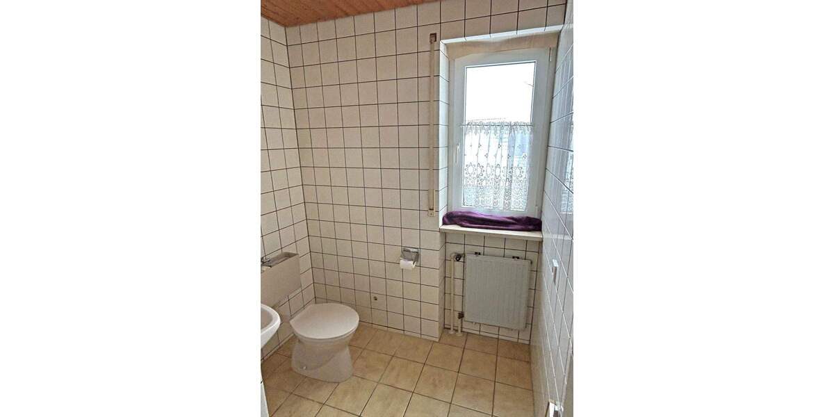 Einfamilienhaus Thurnau - 8 Zimmer, 239 m&sup2;, 249.000&euro; | Angebot:25746574