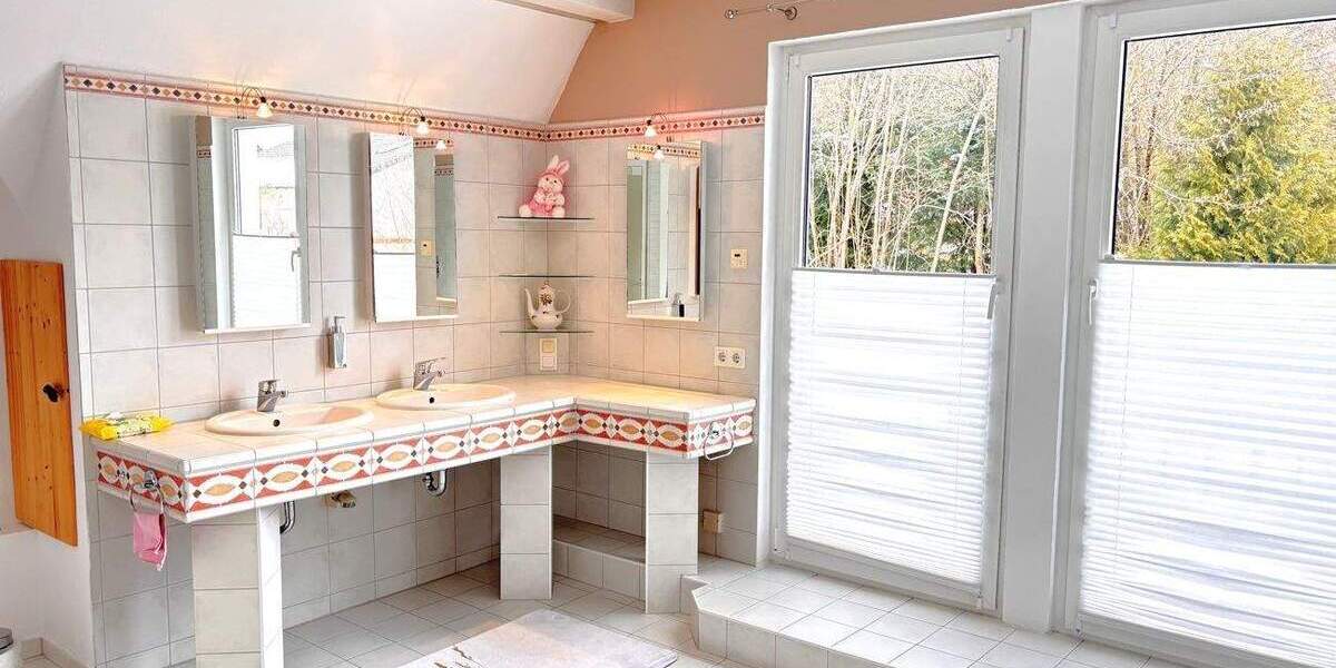 Mehrfamilienhaus, Wohnhaus Marktleugast - 1 Zimmer, 253 m&sup2;, 369.000&euro; | Angebot:25665688