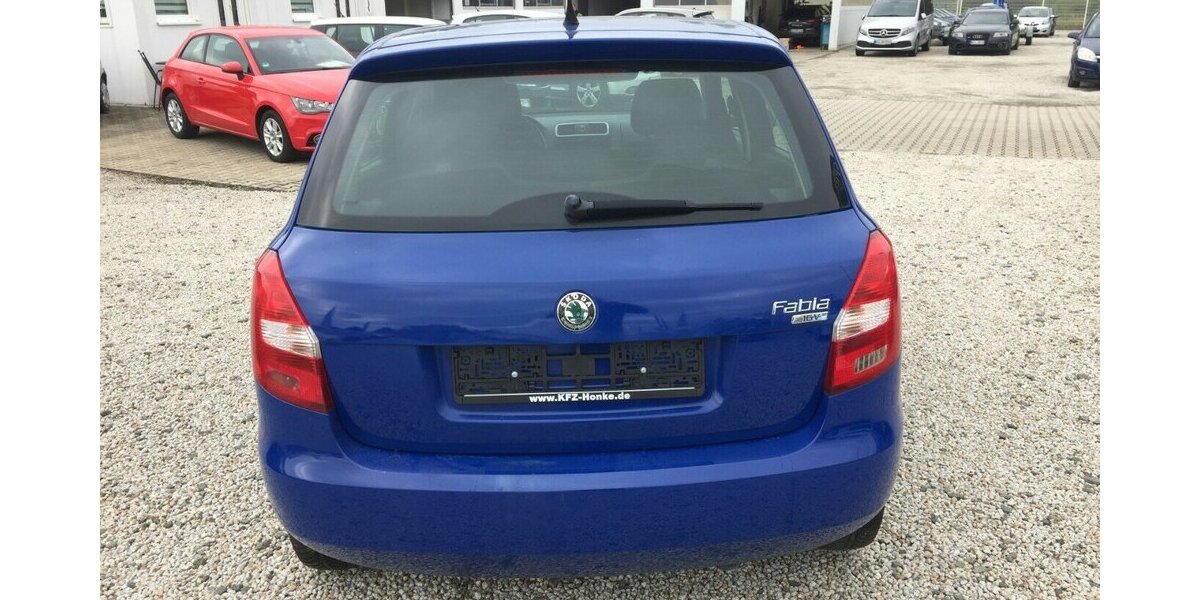 Skoda Fabia Ambiente,1 Hand,4 Zyl.,Kilma,Temp.,! 167.000 km 3.200 &euro; Himmelkron 95502