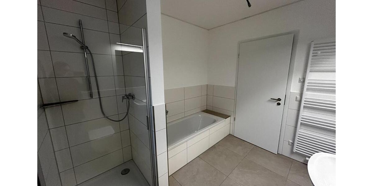 Erdgeschoßwohnung Bayreuth Bernecker Straße / Insel / Riedelsberg - 3 Zimmer, 93 m&sup2;, 1.520&euro; | Angebot:23702853