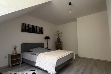 Wohnung Neuenmarkt - 1 Zimmer, 75 m&sup2;, 350&euro; | Angebot:26237268