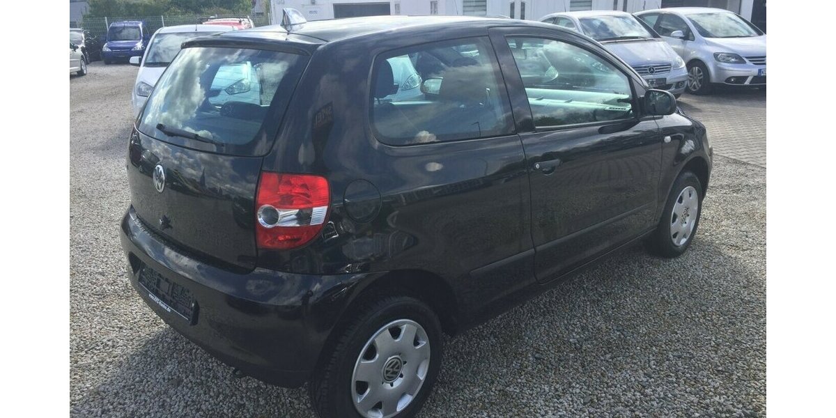 VW Fox Basis,Servol,Radio-CD,Tüv 01/28! 150.000 km 2.850 &euro; Himmelkron 95502