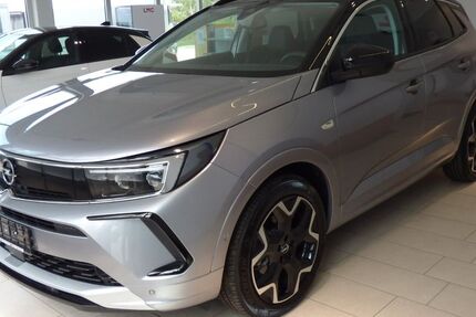 Opel Grandland (X) 48.000 km 25.700 &euro; Ahorntal 95491