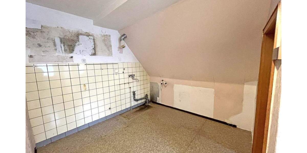 Einfamilienhaus Untersteinach - 6 Zimmer, 110 m&sup2;, 109.000&euro; | Angebot:25707348