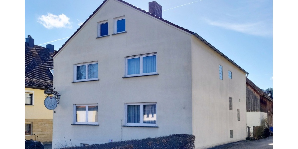 Wohnhaus mit ehemaliger Gastwirtschaft und Scheune in Leups bei Pegnitz zu verkaufen. - Zweifamilienhaus Pegnitz | Angebot:26232738