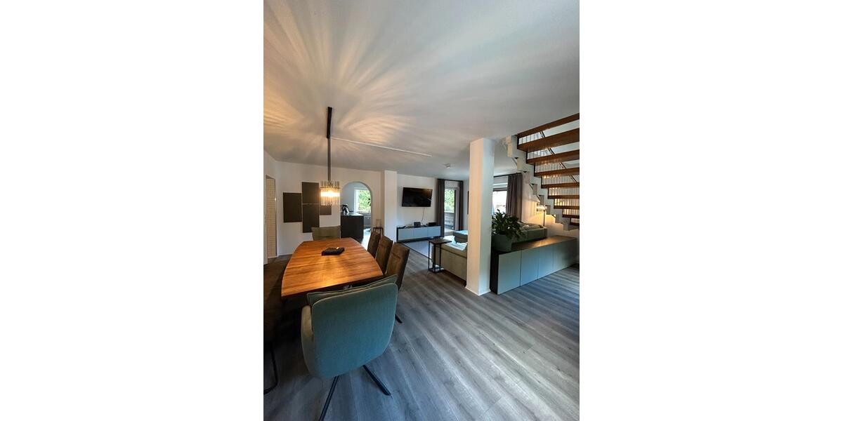 Maisonettenwohnung Bad Berneck im Fichtelgebirge - 3.5 Zimmer, 155 m&sup2;, 269.000&euro; | Angebot:27013697