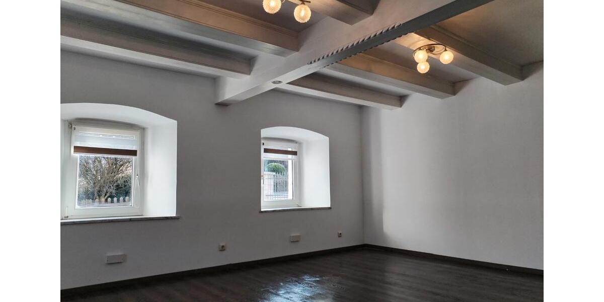 Einfamilienhaus Marktleugast - 3 Zimmer, 100 m&sup2;, 165.000&euro; | Angebot:25964679