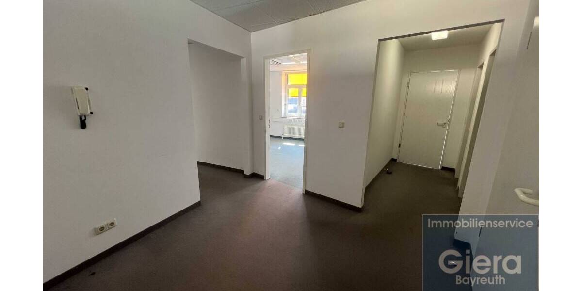 Gewerbeobjekt Bayreuth City - 4 Zimmer, 149 m&sup2;, 1.650&euro; | Angebot:25671673