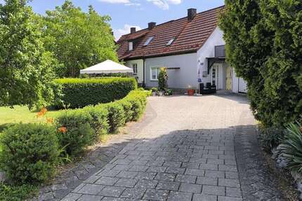 Haus Eckersdorf - 4 Zimmer, 100 m&sup2;, 249.000&euro; | Angebot:25044771