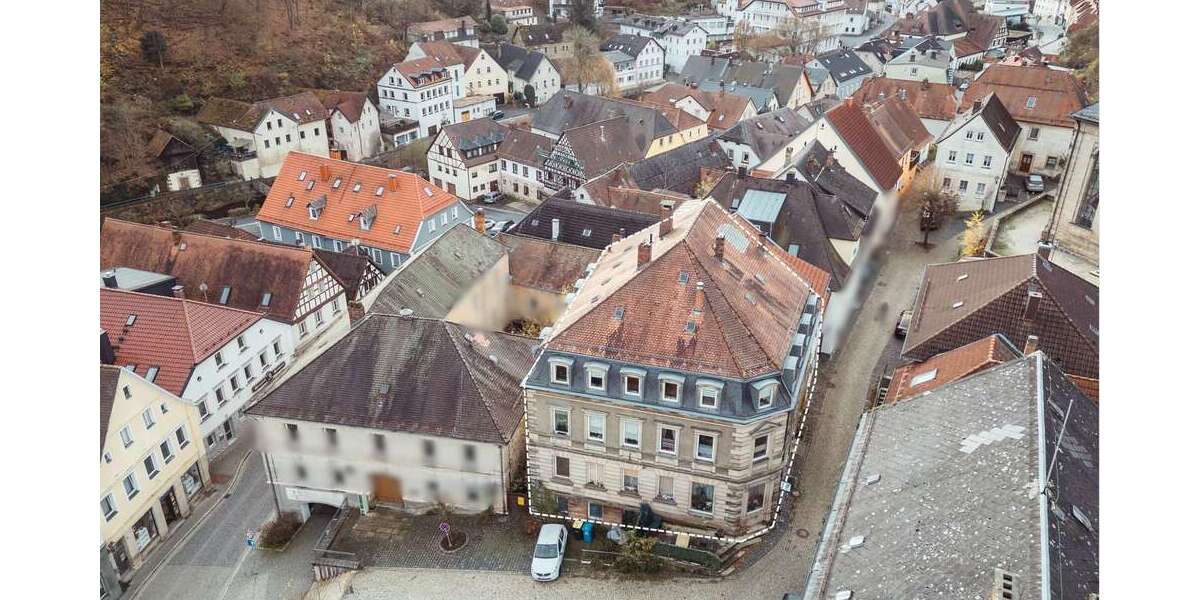 Einfamilienhaus Bad Berneck im Fichtelgebirge - 18 Zimmer, 465 m&sup2;, 255.000&euro; | Angebot:26166569