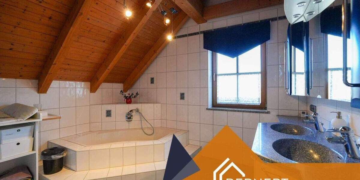 Einfamilienhaus Weismain - 1 Zimmer, 256 m&sup2;, 649.000&euro; | Angebot:25739764