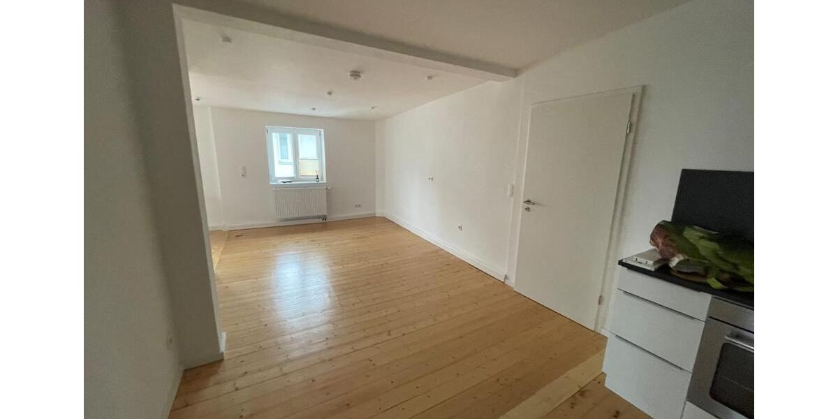 Etagenwohnung Bayreuth City - 2.5 Zimmer, 84 m&sup2;, 900&euro; | Angebot:27544946