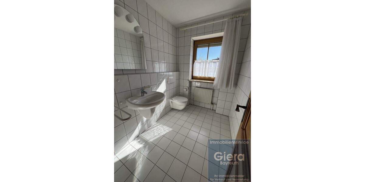 Einfamilienhaus Heinersreuth - 6 Zimmer, 220 m&sup2;, 592.000&euro; | Angebot:25726027