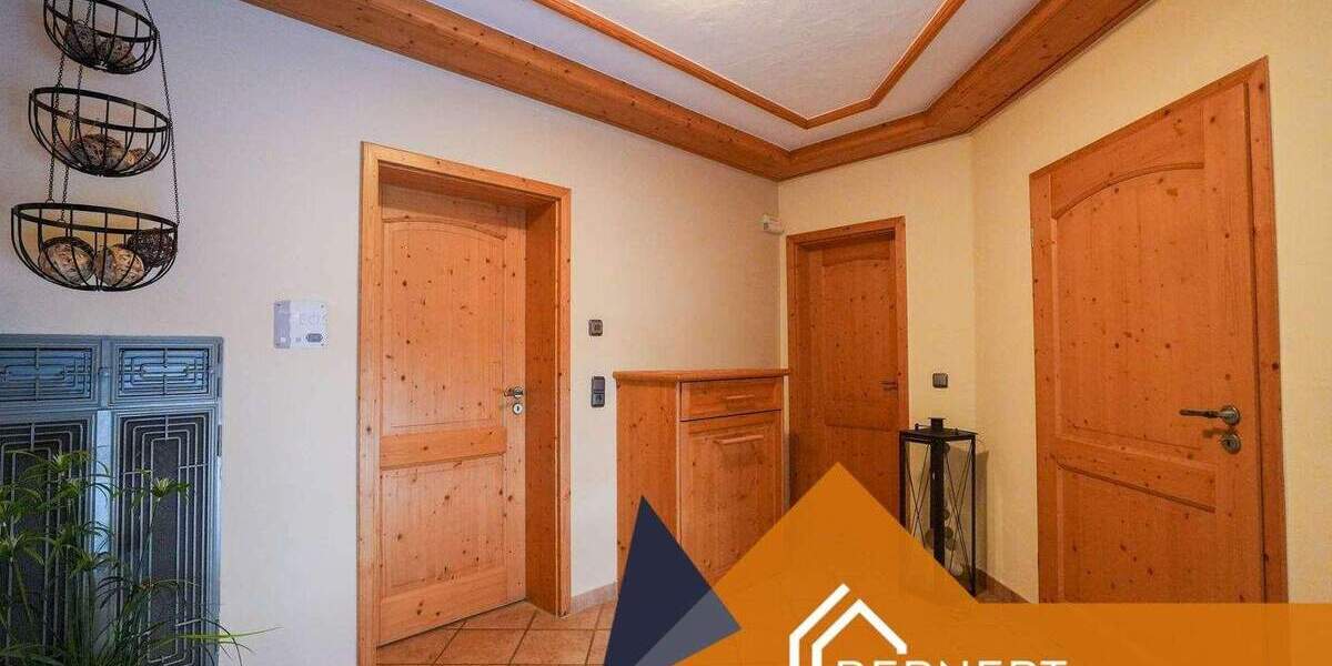 Einfamilienhaus Weismain - 1 Zimmer, 256 m&sup2;, 649.000&euro; | Angebot:25739764