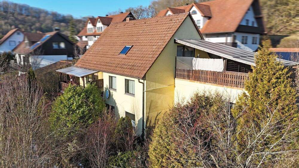 Mehrfamilienhaus, Wohnhaus Kasendorf - 9 Zimmer, 173 m&sup2;, 290.000&euro; | Angebot:25707350