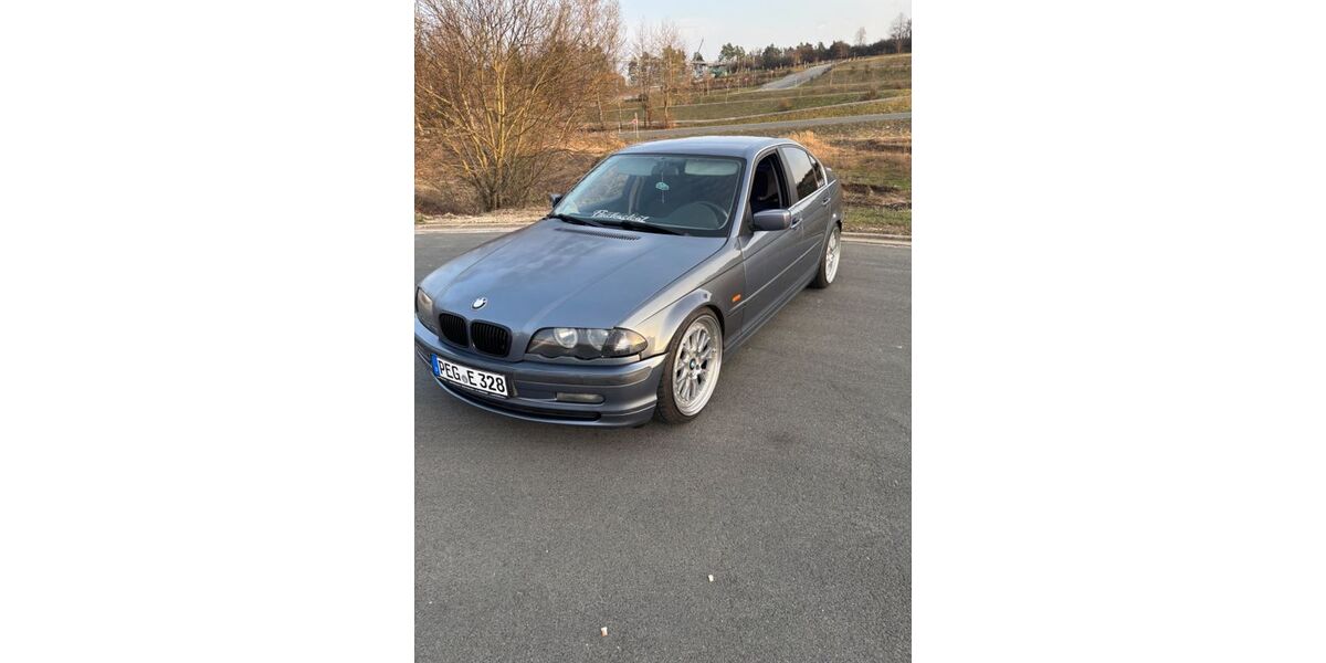 BMW 328 214.000 km 3.800 &euro; Pegnitz 91257