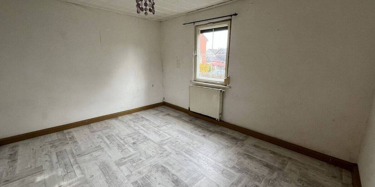 Doppelhaushälfte Tröstau - 4 Zimmer, 113 m&sup2;, 99.000&euro; | Angebot:25926473