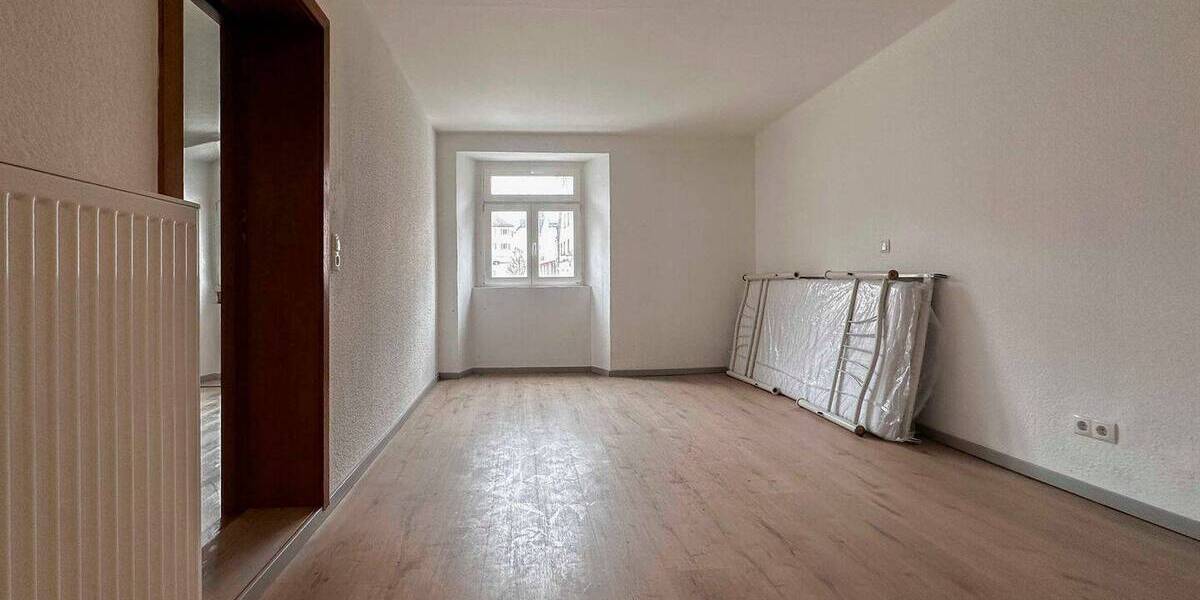 Gewerbeobjekt Hollfeld - 7 Zimmer, 349.000&euro; | Angebot:26617414