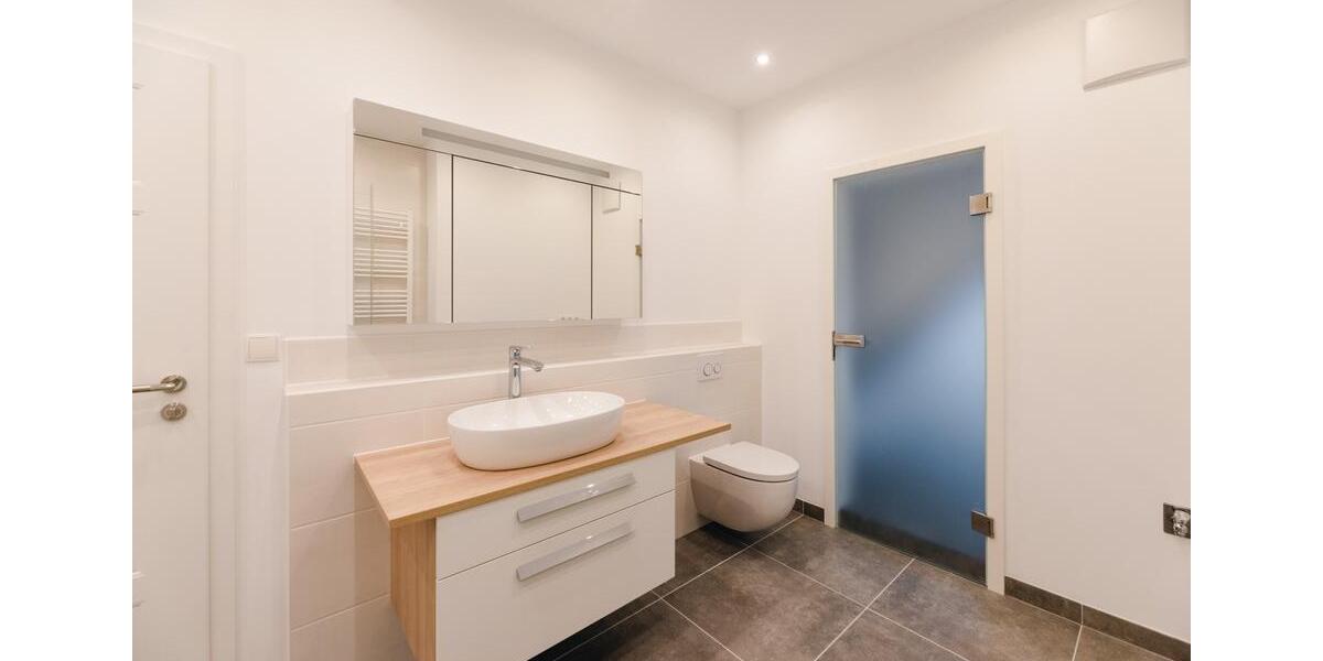 Dachgeschoßwohnung Bayreuth Meyernberg - 3 Zimmer, 69 m&sup2;, 245.000&euro; | Angebot:26834920