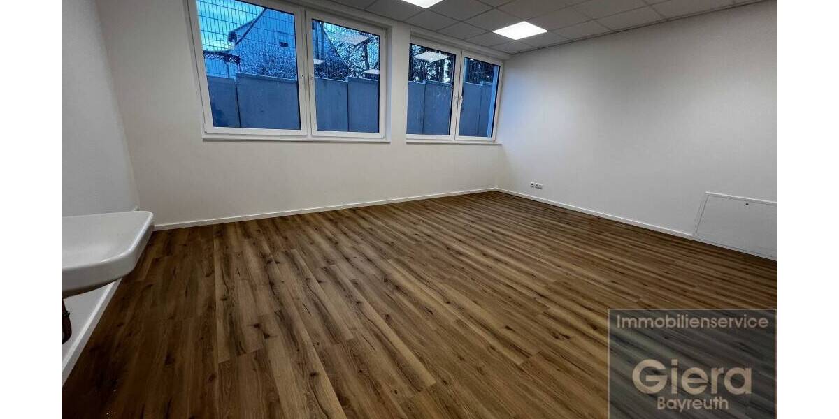 Gewerbeobjekt Heinersreuth Hahnenhof - 2.200&euro; | Angebot:26064138