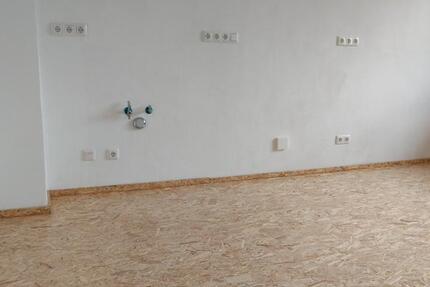 Wohnung Creußen - 3 Zimmer, 92 m&sup2;, 769&euro; | Angebot:25855031