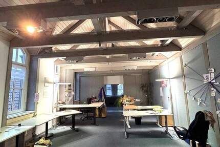 Gewerbeobjekt Bindlach - 8 Zimmer, 265 m&sup2;, 1.500&euro; | Angebot:25768276