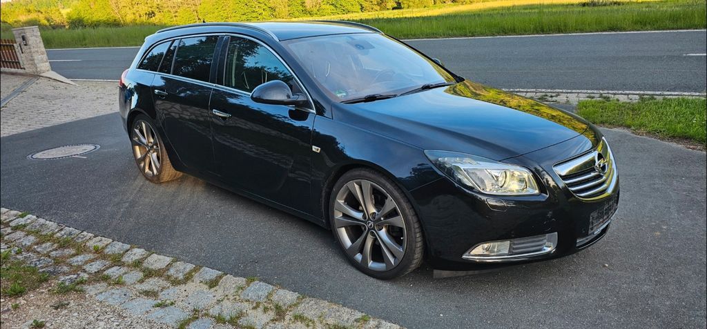 Opel Insignia 222.000 km 5.900 &euro; Glashütten 95496