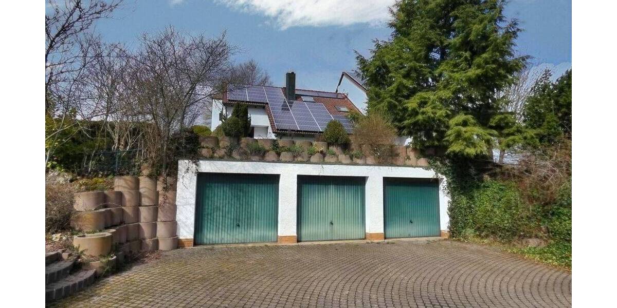 Einfamilienhaus Auerbach - 9 Zimmer, 264 m&sup2;, 650.000&euro; | Angebot:26276316
