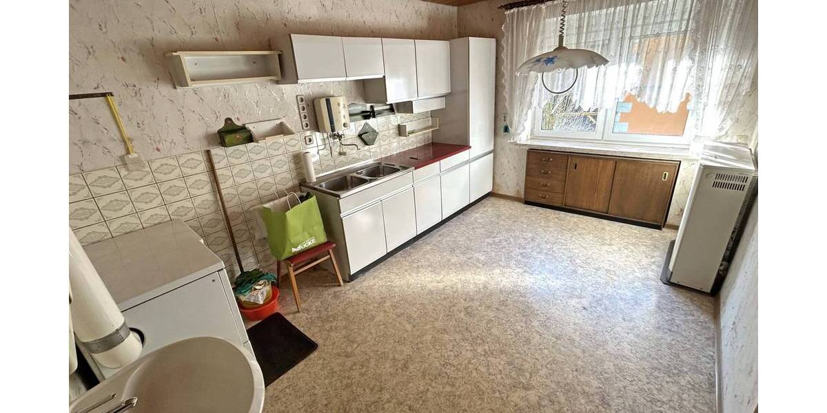 Mehrfamilienhaus, Wohnhaus Kupferberg - 9 Zimmer, 187 m&sup2;, 95.000&euro; | Angebot:25780731