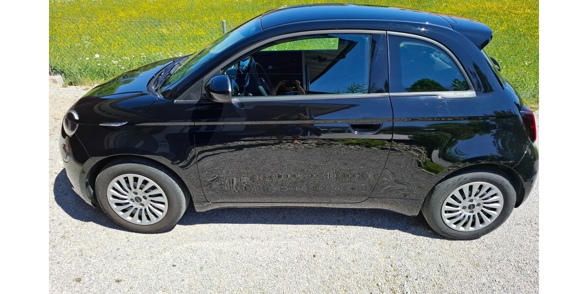 Fiat E 500 18.000 km 14.400 &euro; Haag 95473