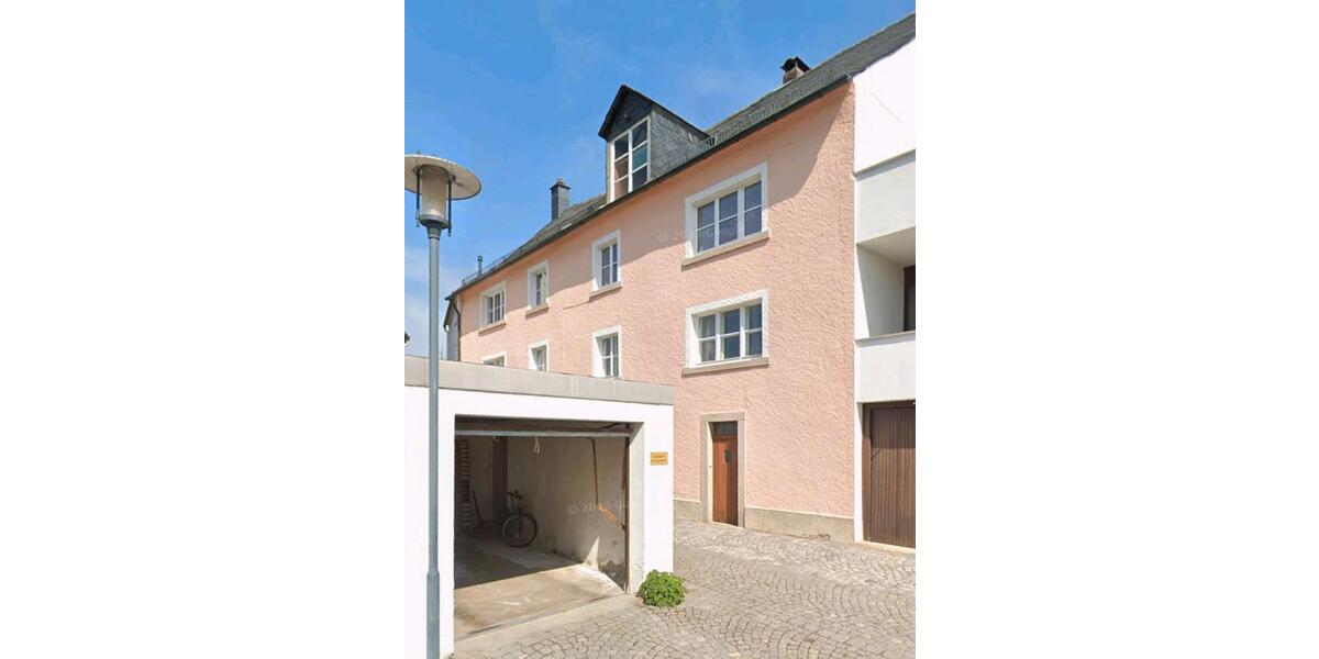 Mehrfamilienhaus, Wohnhaus Weißenstadt - 10 Zimmer, 300 m&sup2;, 299.000&euro; | Angebot:25171891