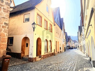 AUSBAUPROJEKT FÜR MODERNES STUDENTENWOHNEN - Mehrfamilienhaus, Wohnhaus Kulmbach Blaich | Angebot:25929254