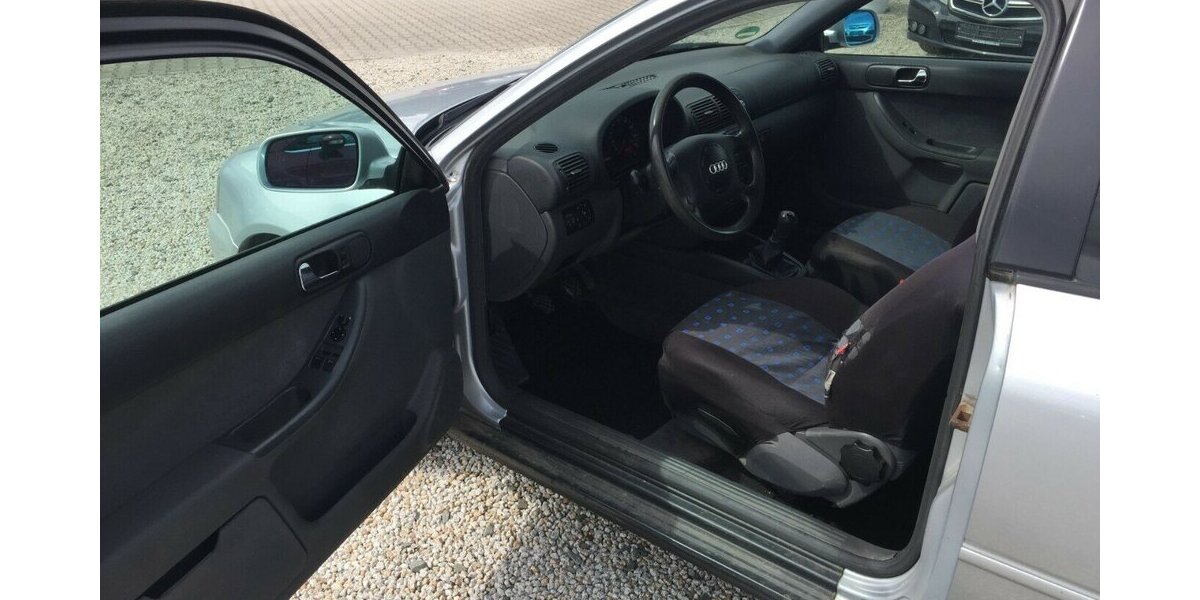 Audi A3 1.6 Ambiente! 332.000 km 650 &euro; Himmelkron 95502