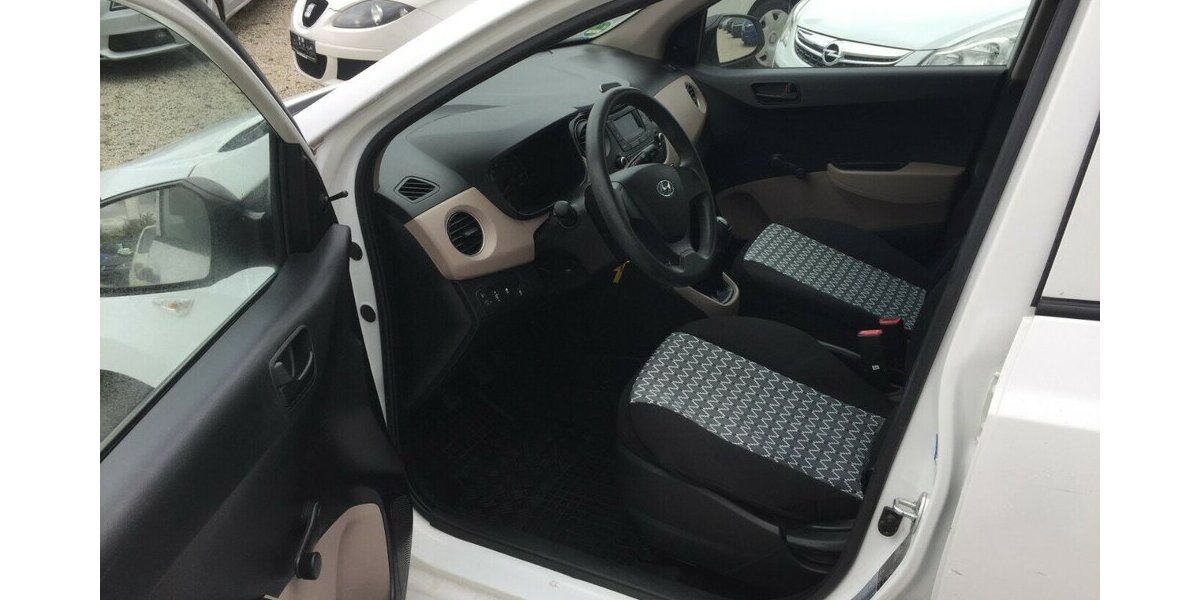 Hyundai i10 Klima,8 Fach Bereift ! 120.000 km 4.950 &euro; Himmelkron 95502