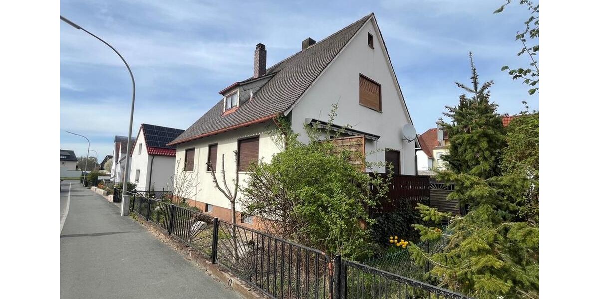 Einfamilienhaus Auerbach in der Oberpfalz - 9 Zimmer, 128 m&sup2;, 260.000&euro; | Angebot:27253407