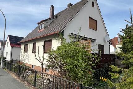 Haus Auerbach in der Oberpfalz - 9 Zimmer, 128 m&sup2;, 260.000&euro; | Angebot:27253407
