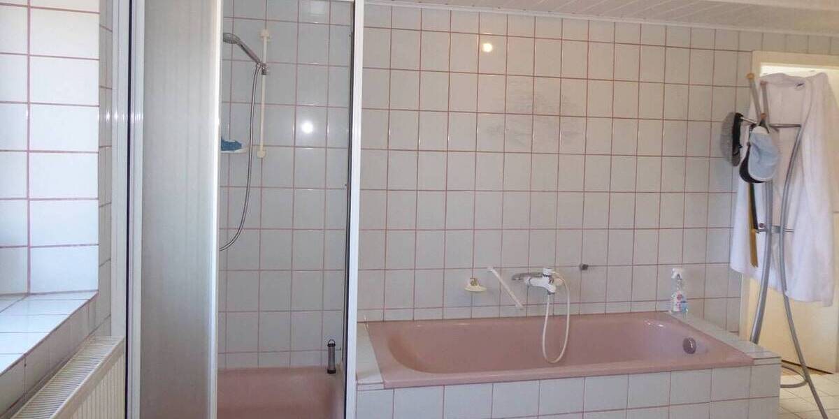 Einfamilienhaus Bischofsgrün - 9 Zimmer, 185 m&sup2;, 175.000&euro; | Angebot:26064967