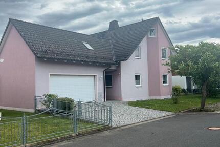 Haus Speichersdorf - 5 Zimmer, 141 m&sup2;, 519.000&euro; | Angebot:26846676