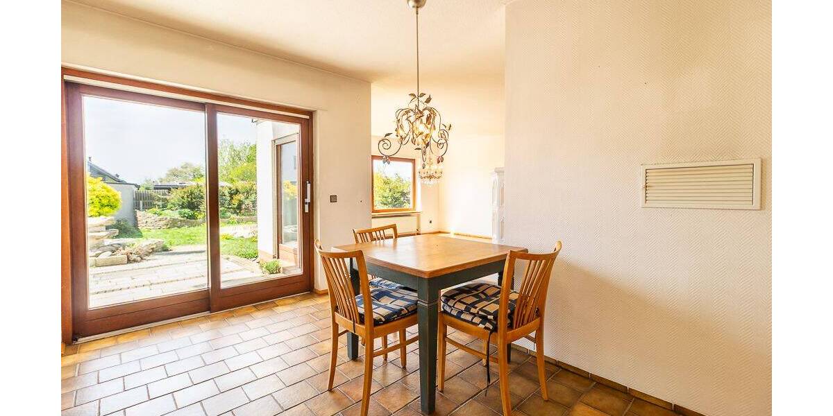 Einfamilienhaus Eckersdorf - 7 Zimmer, 175 m&sup2;, 478.000&euro; | Angebot:26501286