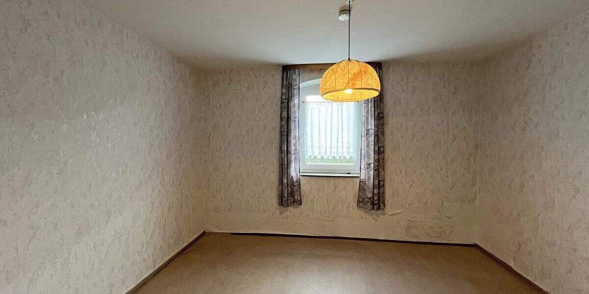 Einfamilienhaus Untersteinach - 6 Zimmer, 110 m&sup2;, 109.000&euro; | Angebot:25707348