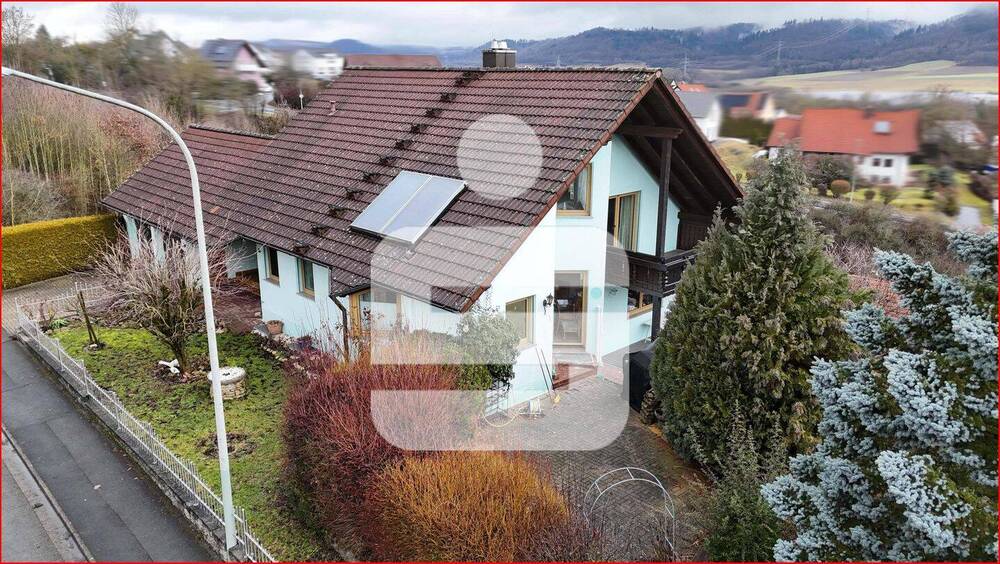 Einfamilienhaus Untersteinach - 7 Zimmer, 200 m&sup2;, 420.000&euro; | Angebot:25986609